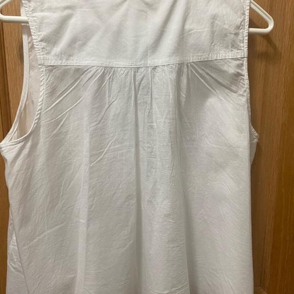 - White pintuck sleeveless cotton blouse . NWT xl - Picture 3 of 5